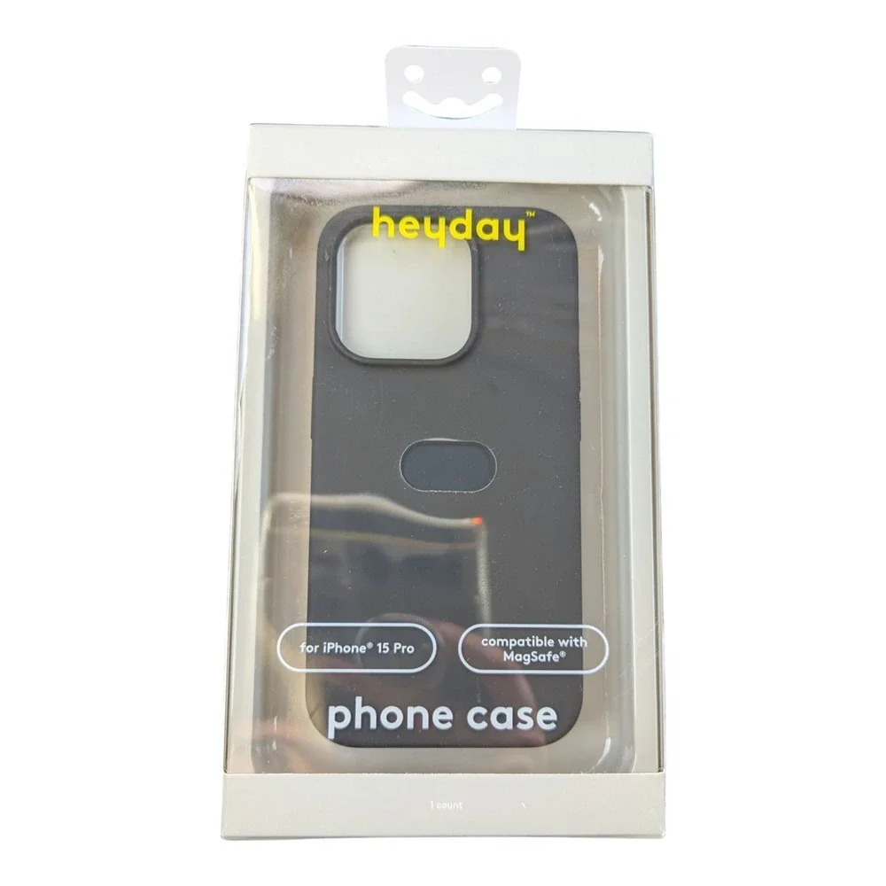 C1. heyday Silicone MageSafe Case For Apple iPhone 15 Pro -‎ Black (Open Box)